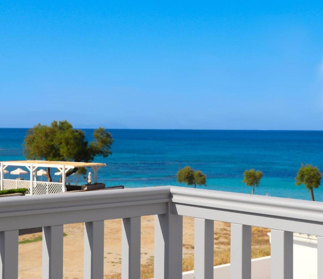 Beach Apartment Thalia With Hot Tub And Sea View Ájos Prokópios Eksteriør bilde